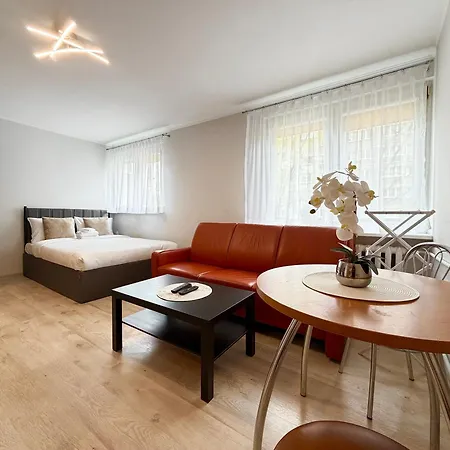 Appartement Nabycinska By Bookinghost